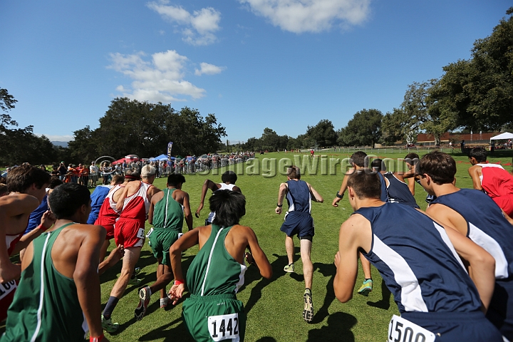 2014StanfordD2Boys-212.JPG - D2 boys race at the Stanford Invitational, September 27, Stanford Golf Course, Stanford, California.